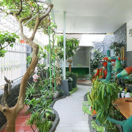 Emy'S Guesthouse Jenggrik Luaran gambar