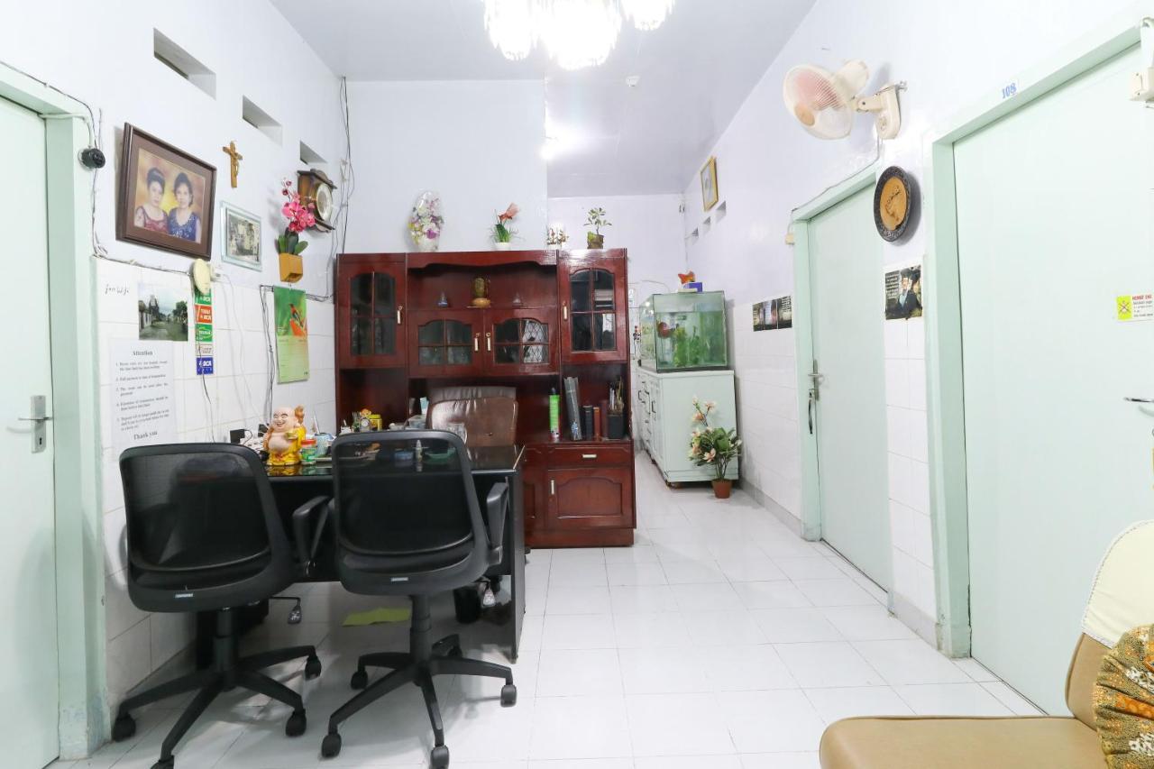 Emy'S Guesthouse Jenggrik Luaran gambar