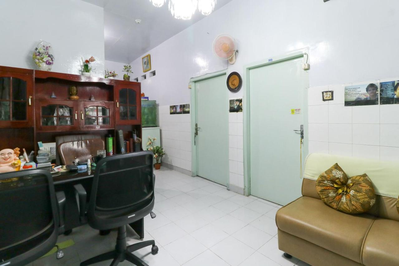 Emy'S Guesthouse Jenggrik Luaran gambar