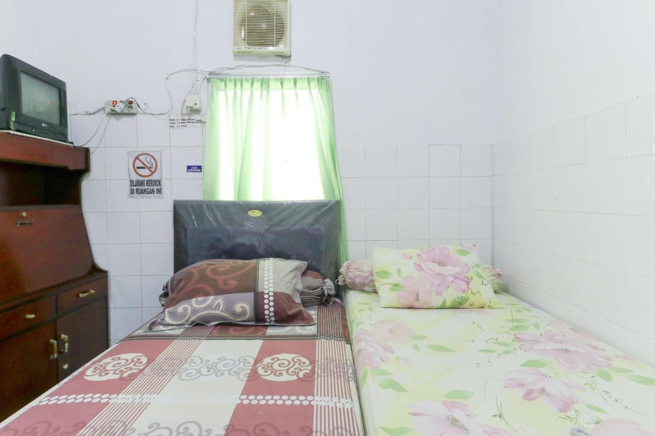 Emy'S Guesthouse Jenggrik Luaran gambar